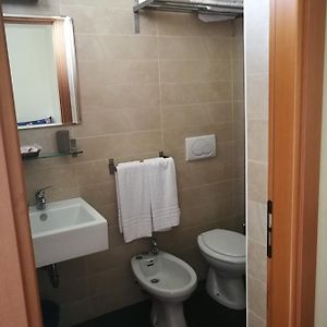 Camera tripla comfort